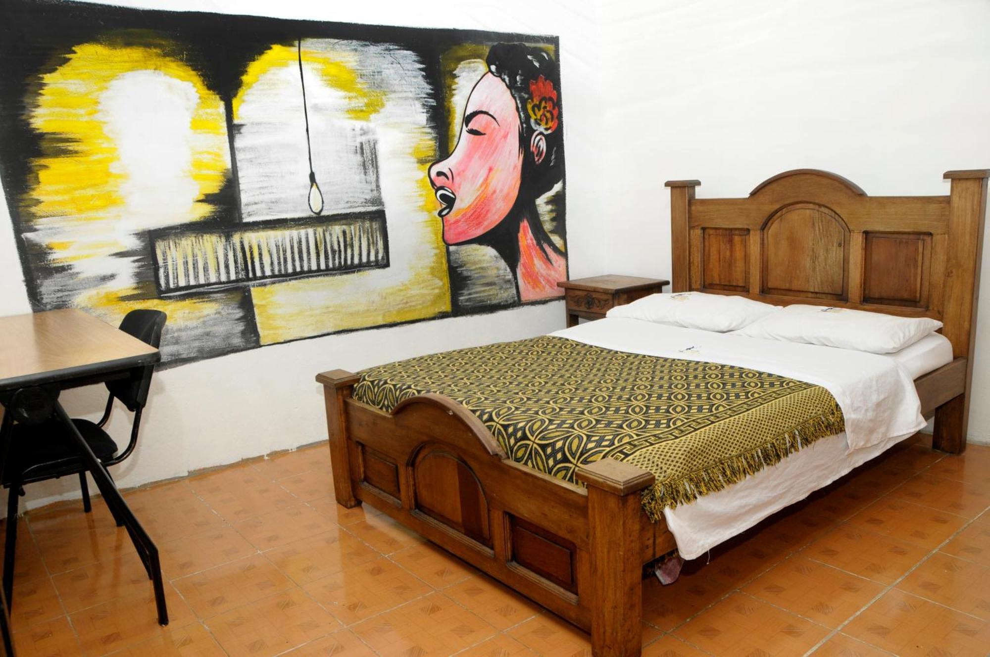 H C De Quevedo Hotel โบโกตา ภายนอก รูปภาพ