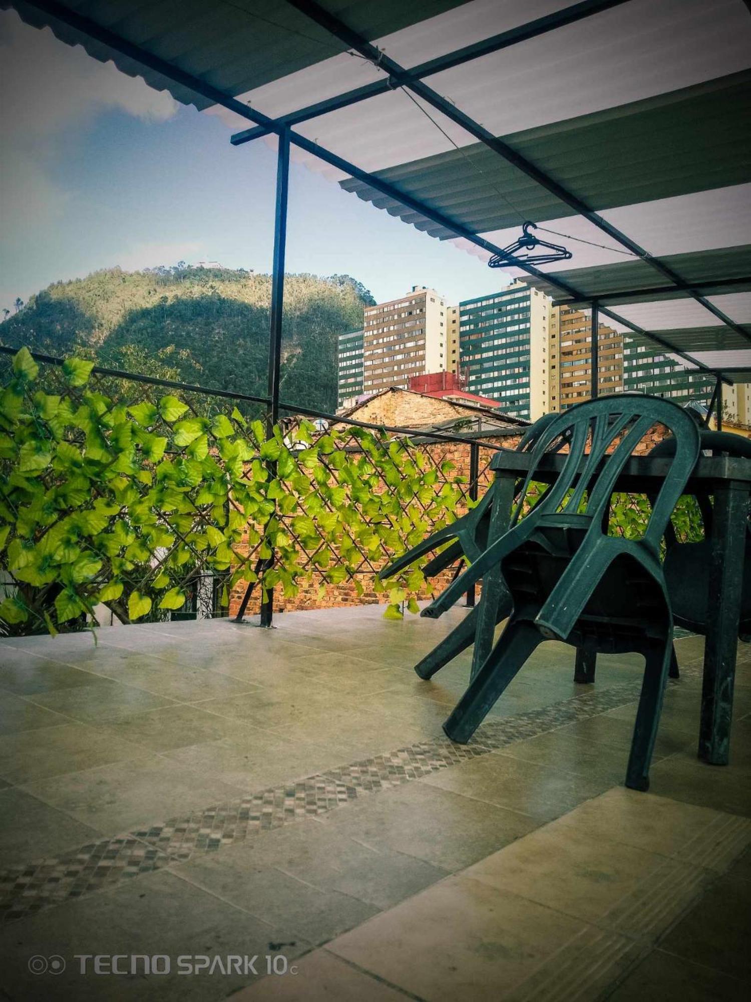 H C De Quevedo Hotel โบโกตา ภายนอก รูปภาพ