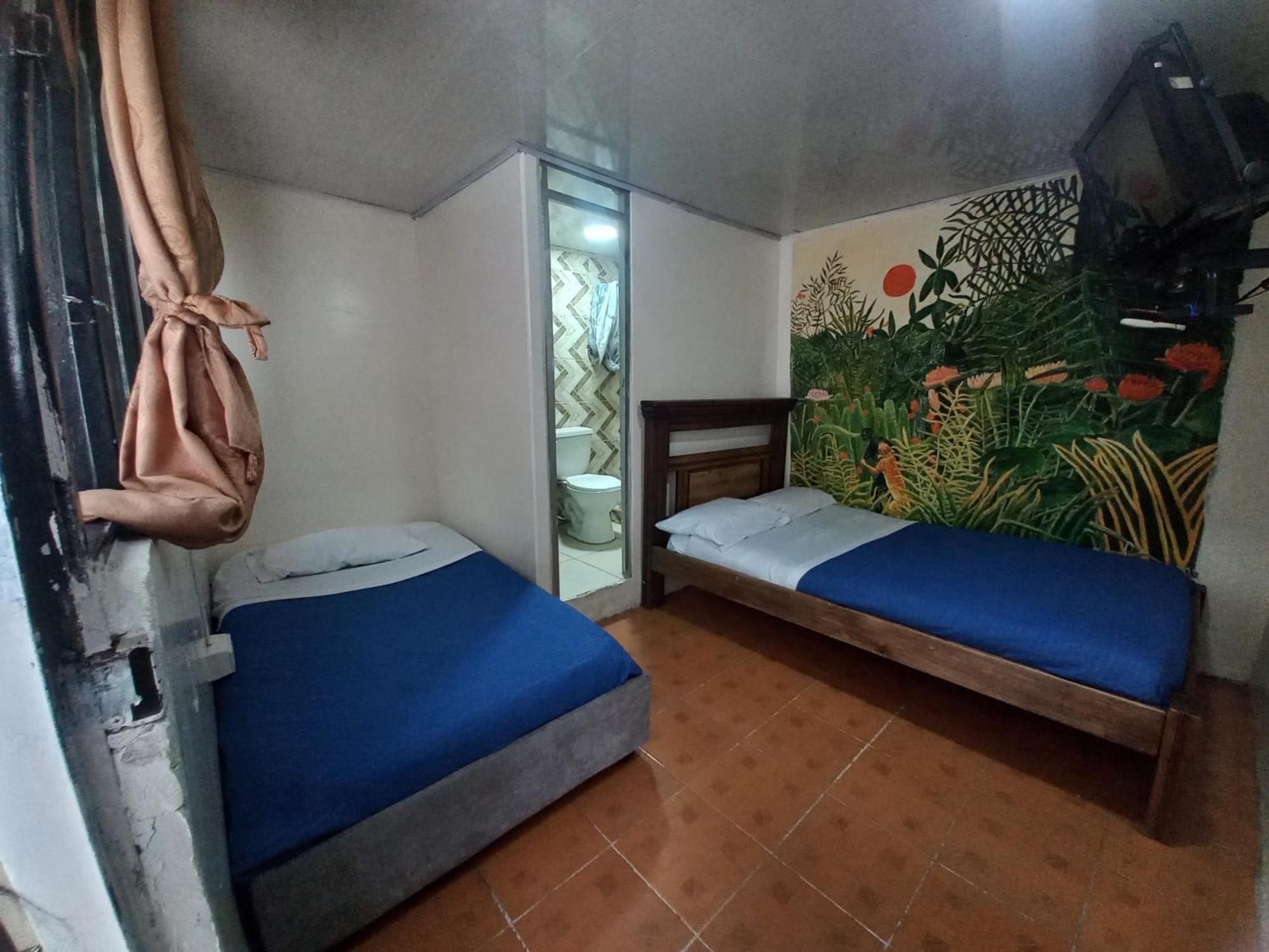 H C De Quevedo Hotel โบโกตา ภายนอก รูปภาพ